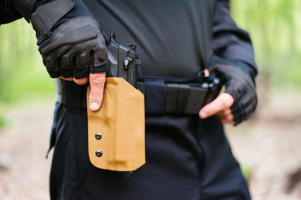 Zadaniem kabury jest przede wszystkim bezpieczne przenoszenie pistoletu